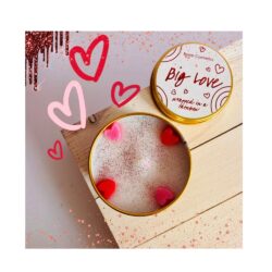 bomb cosmetics big love candle 1